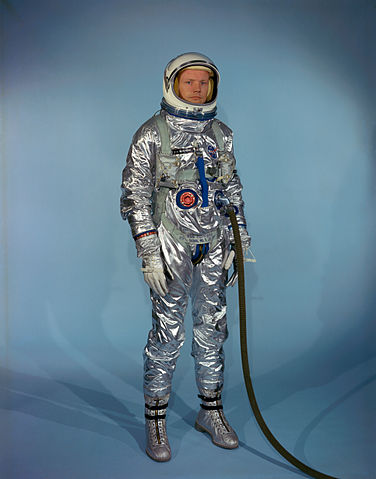 File:Neil Armstrong in Gemini G-2C training suit.jpg