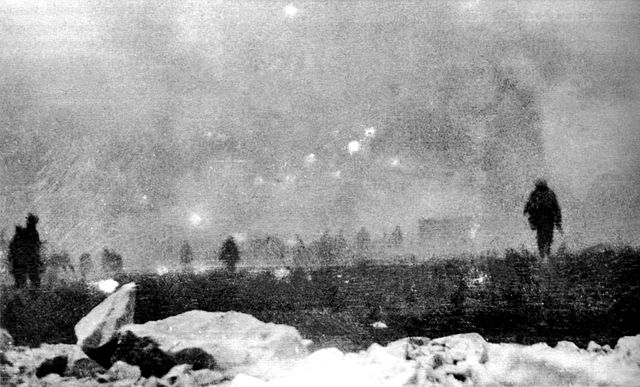 File:British infantry advancing at Loos 25 September 1915.jpg