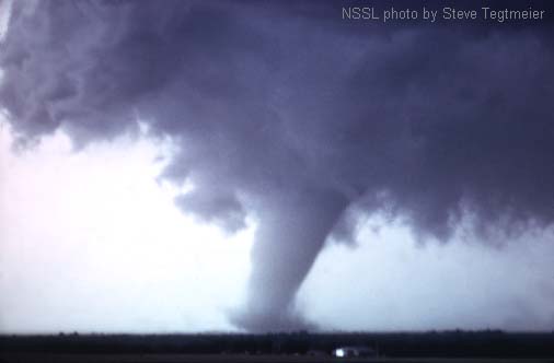 File:Union City Oklahoma Tornado (mature).jpg