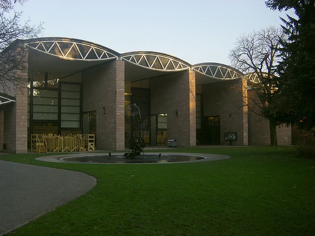 File:Tinguely Museum Basel.jpg