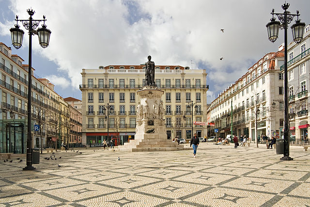 File:Lisbon 10064 Lisboa Praça Luís de Camões 2006 Luca Galuzzi.jpg