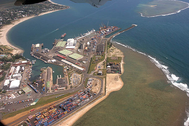 File:Port Toamasina Madagascar.jpg