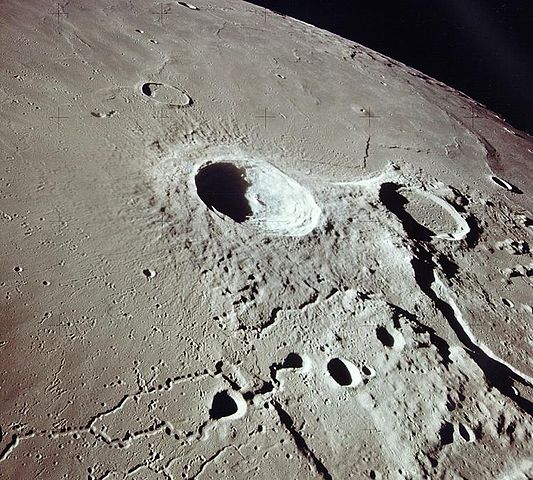 File:Aristarchus and Herodotus craters Apollo 15.jpg